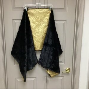 NWT IMAN Faux Fur wrap in Black and Gold, Reversible
